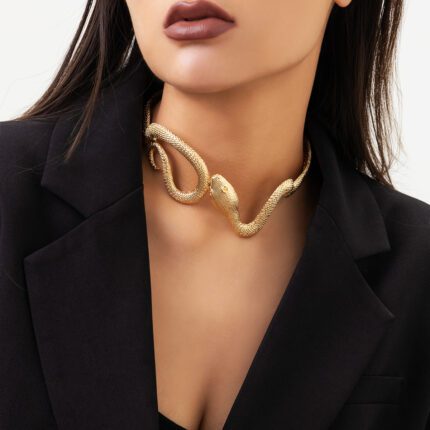 Exaggerated Snake Choker Clavicle Chain Necklace Metallic Fashion Collar Women's Necklace