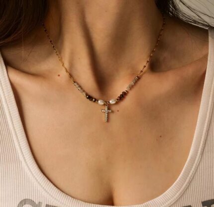Vintage Fashion 18K Gold Zirconia Cross Pendant Stainless Steel Zirconia Necklace