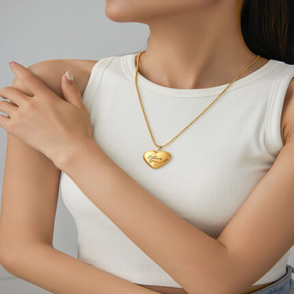 Fashion Heart Shaped Pendant Necklace Heart Zircon Pendant Necklace 18k PVD Coated Waterproof Jewelry