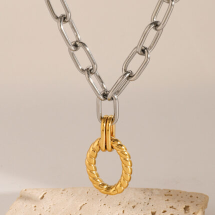 Stainless Steel Circle Geometric Necklace High-end Gold and Silver Pendant Stainless Steel Necklace Jewelry