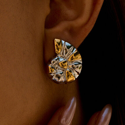 Light Luxury 18K Gold Stainless Steel Colorblock Conch Earrings