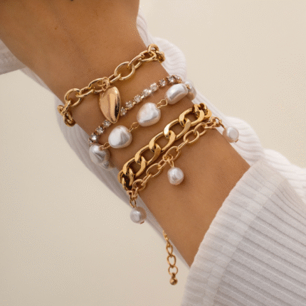 Fashion Bracelet Baroque Shaped Multilayer Pearl Bracelet Hip Hop Heart Chain Jewelry Bracelet Set