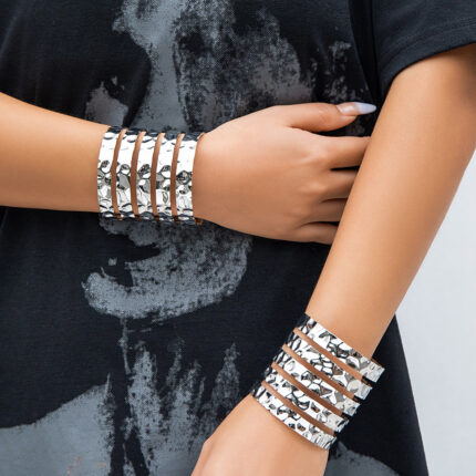 New Punk Wide Geometric Bracelet Liquid State Pattern Skeleton Bracelet