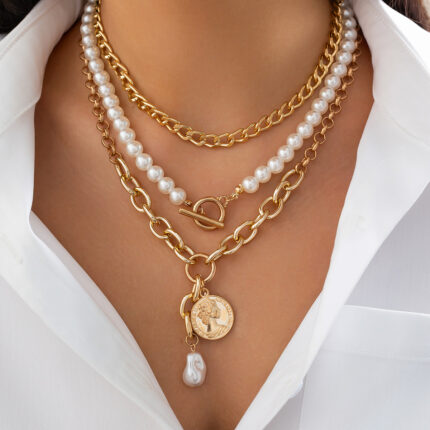 Fashion Metallic Heart Pendant Necklace Simple Pearl Multi-Layer Chain Necklace Set
