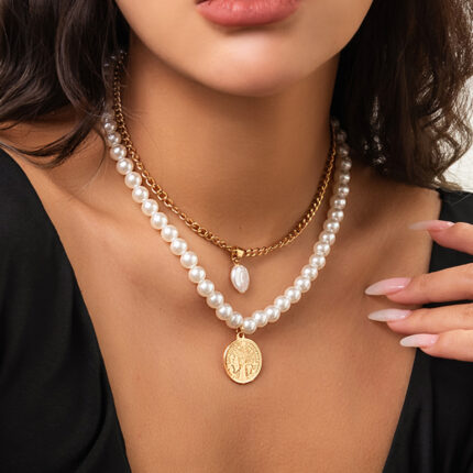 Hip Hop Multi-Layer Necklace Fashion Pearl Necklace Light Luxury Geometric Relief Portrait Pendant Female Necklace