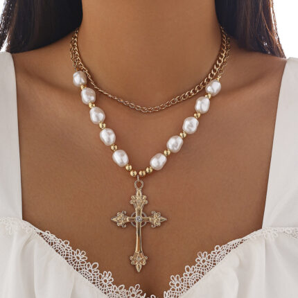 New Fashion Sense Cross Pearl Necklace Set Hundred Alloy Geometric Collarbone Chain Jewelry