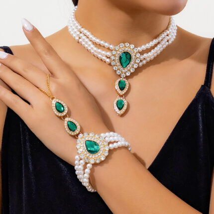 New Light Luxury Retro Style Green Rhinestone Bracelet Necklace Fashion Elegant Pearl Necklace Jewelry