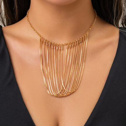 Sweet Cool Personality Tassel Chain Collar Simple Exaggerated Snake Bone Tassel Necklace